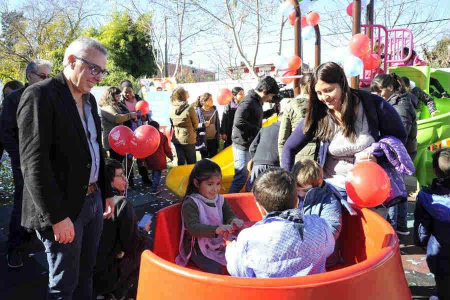Tigre: Los chicos del jardín N°932 de Ricardo Rojas ya disfrutan de los nuevos juegos Tigre: Los chicos del jardín N°932 de Ricardo Rojas ya disfrutan de los nuevos juegos