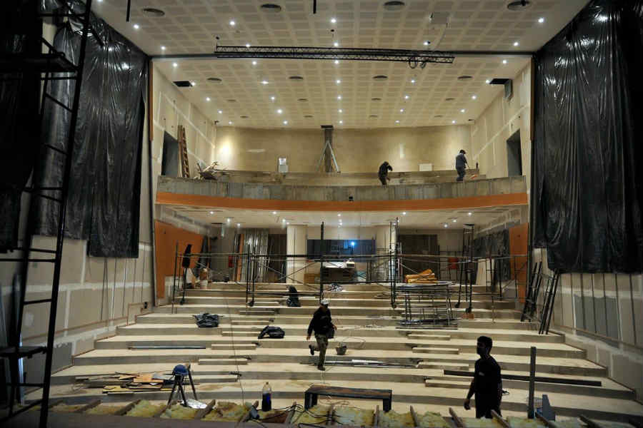 El intendente de Tigre, Julio Zamora, recorrió las instalaciones del Fórum Cultural, ubicado en Ituzaingó al 1700. Allí destacó la importancia del espacio para la difusión de la cultura y el trabajo de artistas del distrito.