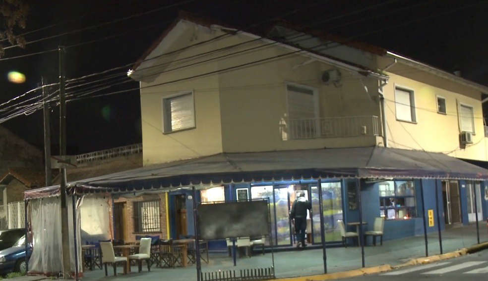 Fue detenido en Vicente López “Marcos”, un jefe narco que usaba una parrilla dedicada a Boca como pantalla para vender droga Fue detenido en Vicente López “Marcos”, un jefe narco que usaba una parrilla dedicada a Boca como pantalla para vender droga