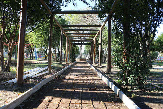 San Isidro avanza con la renovación del paseo de los inmigrantes de Villa Adelina