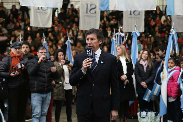 Más de 2 mil alumnos prometieron Lealtad a la Bandera en San Isidro