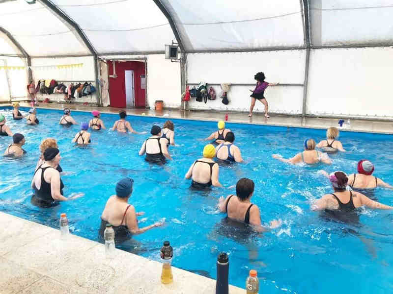 Aquagym, una actividad para practicar en las piletas climatizadas de Tigre