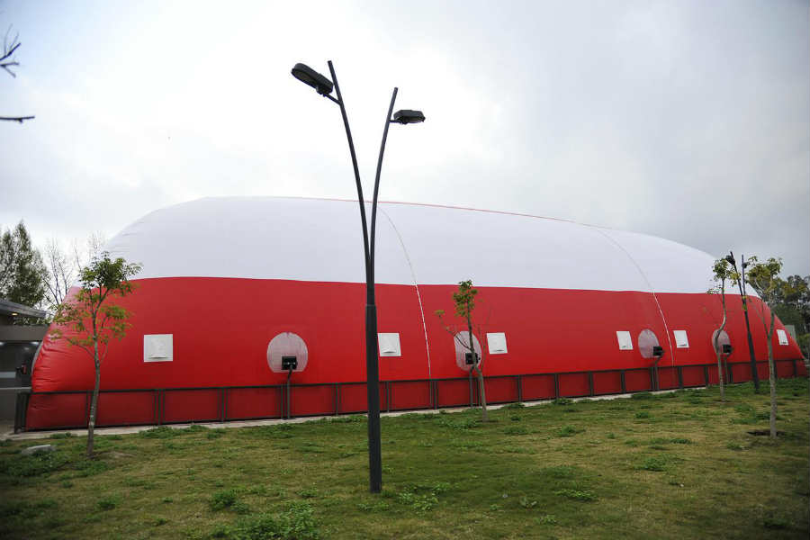 Julio Zamora inauguró la climatización de la pileta del Polideportivo 
