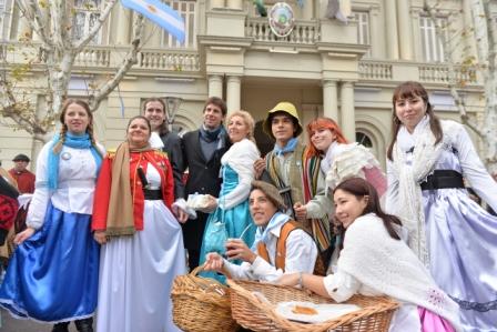 Luis Andreotti encabezó los festejos por Día de la Independencia en San Fernando