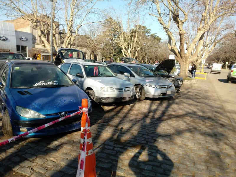 Tras diferentes allanamientos, secuestraron varios vehículos por participar de picadas ilegales en Balcarce Tras diferentes allanamientos, secuestraron varios vehículos por participar de picadas ilegales en Balcarce