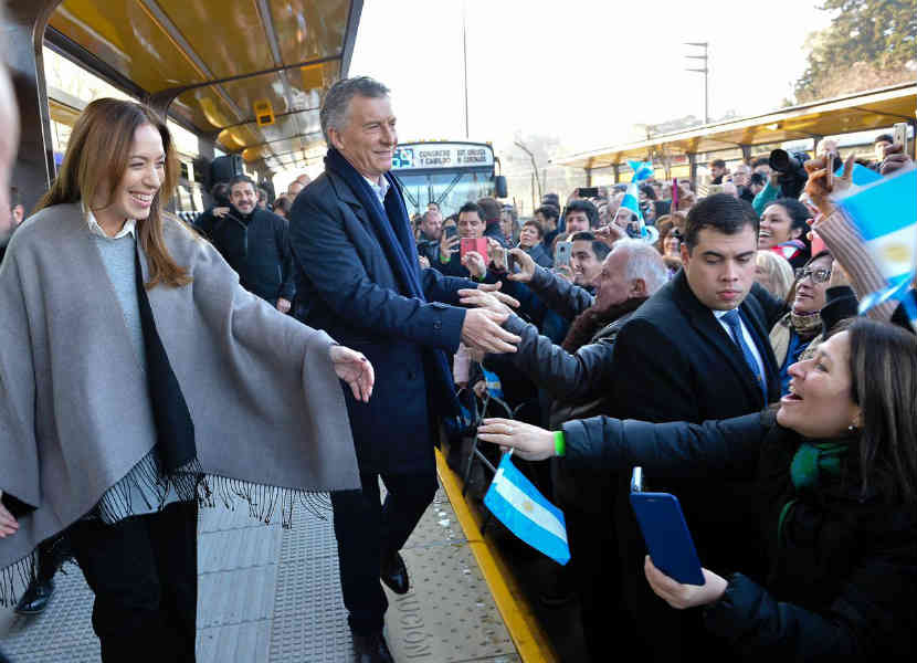 Vidal acompañó a Macri en la inauguración del metrobus de San Martín