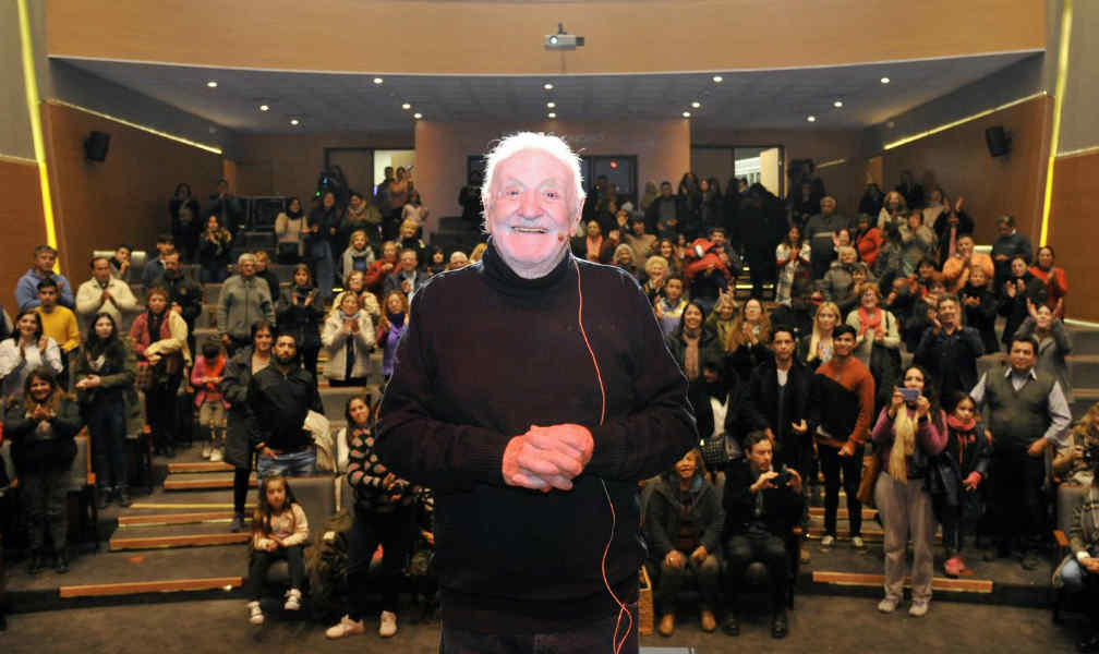 Cientos de vecinos de Tigre en segunda noche de función del Teatro Municipal 
