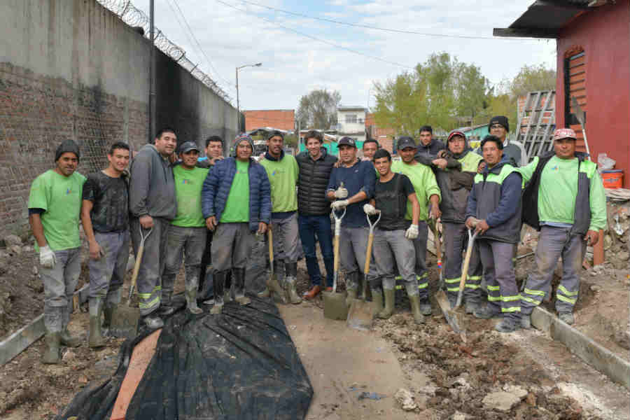 San Fernando realiza mejoras de pavimento y sistema hidráulico en el barrio Alvear