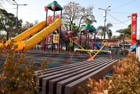 Julio Zamora inauguró la plaza renovada N°40 en Don Torcuato 