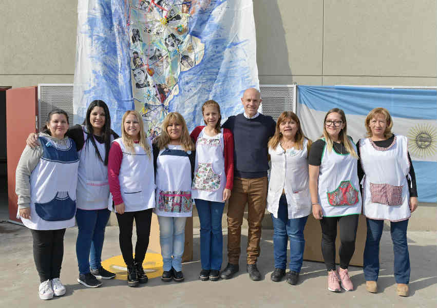 San Fernando entregó ventiladores y materiales de limpieza a la Escuela N° 28