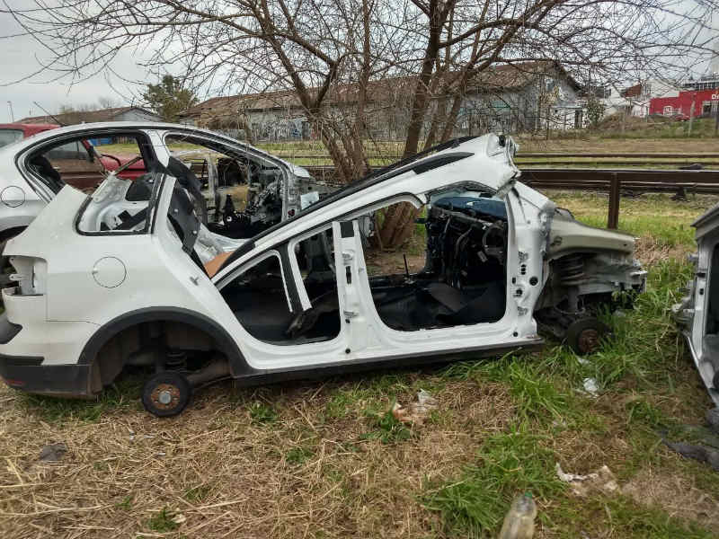 La Policía incautó autopartes de alta gama y vehículos robados en González Catán