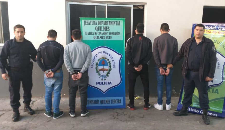 Detienen a tres chilenos y un argentino que realizaban entraderas en Quilmes Detienen a tres chilenos y un argentino que realizaban entraderas en Quilmes