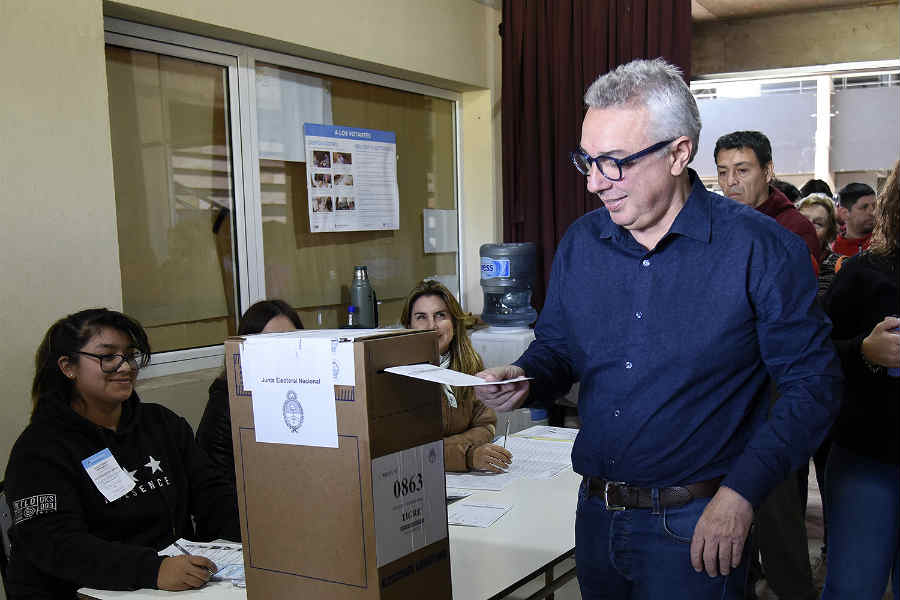 Julio Zamora votó en Benavídez