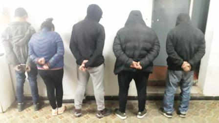 Cayó “la banda de los para coches” en villa La Rana: asaltaban en grupo y a mano armada a los automovilistas que entraban por el GPS