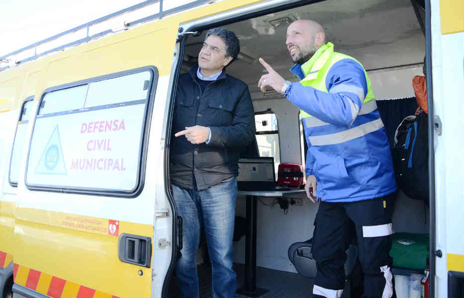 Jorge Macri supervisó el funcionamiento de las herramientas tecnológicas de Defensa Civil