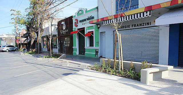 San Isidro reduce las tasas de comercio para comerciantes locales