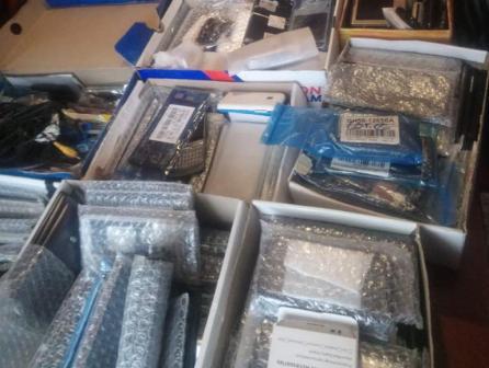 Villa Ballester: reciclaba celulares de alta gama robados y los vendía en el mercado ilegal