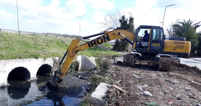 Limpian canales para evitar anegamientos en Boulogne