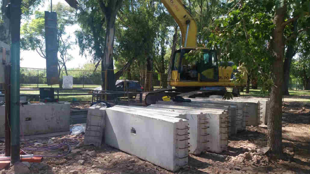 Con nuevas obras, mejoran la eficiencia del arroyo Medrano Con nuevas obras, mejoran la eficiencia del arroyo Medrano