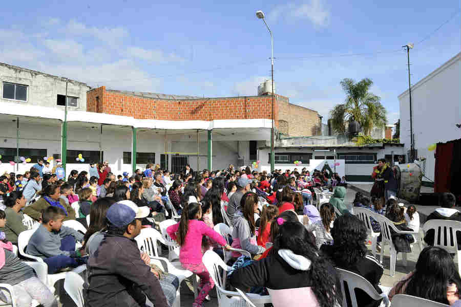 Más de 300 niñas y niños de Rincón de Milberg celebraron su día en el Club Juventud Más de 300 niñas y niños de Rincón de Milberg celebraron su día en el Club Juventud