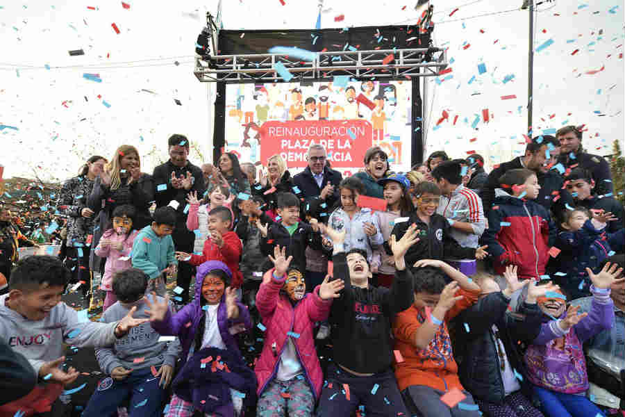 El intendente de Tigre, Julio Zamora, encabezó la remodelación N°47 realizada por el Municipio, que incluye mesas de ping pong, canchas de fútbol tenis y de básquet, calistenia, iluminación y un tótem de seguridad interactivo.