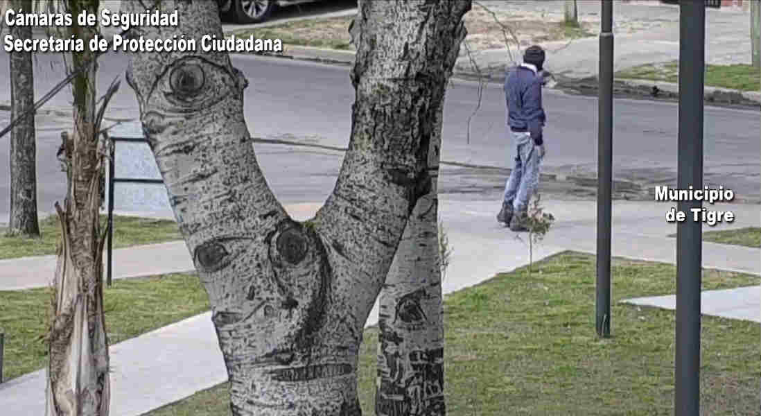 Tigre:Niños llamaron al COT desde un tótem de seguridad y alertaron que un hombre ebrio los amenazaba en la plaza