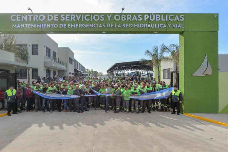 Andreotti inauguró un amplio y moderno Centro de Servicios y Obras Públicas de San Fernando