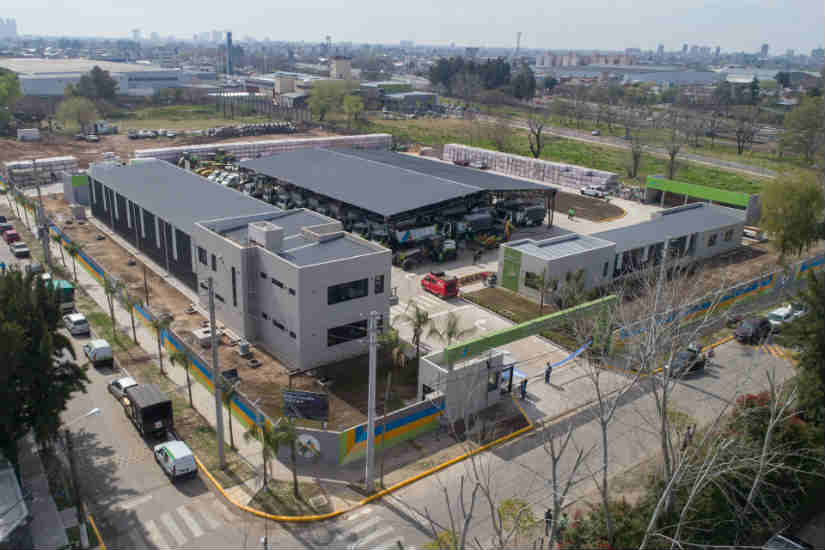 Andreotti inauguró un amplio y moderno Centro de Servicios y Obras Públicas de San Fernando