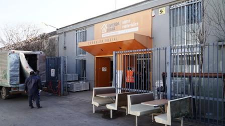 San Isidro: La fundación Vivienda Digna recibe  donaciones de materiales de construcción y muebles