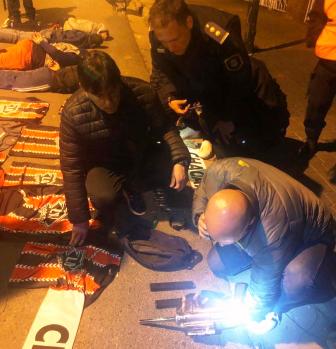 Una metralleta,4 pistolas y 4 detenidos integrantes de la barra de Chacarita 