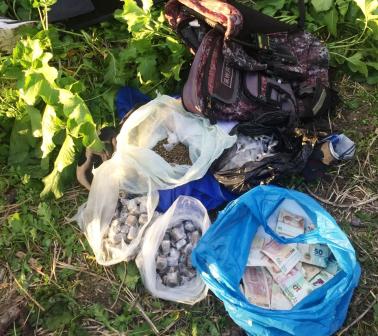 Detienen en La Matanza a una banda que vendía cocaína y marihuana en un predio de difícil acceso