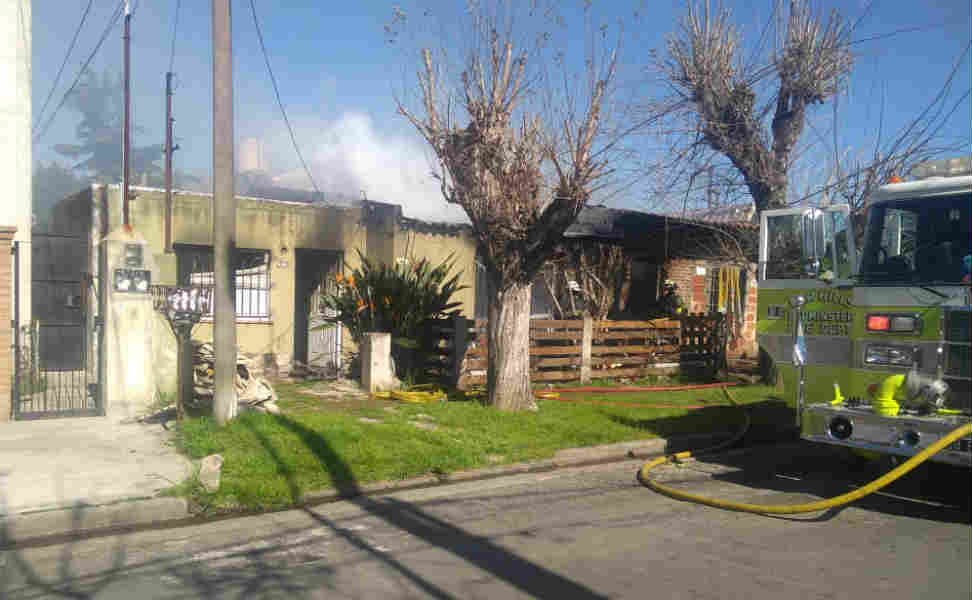 Un incendio afectó a dos casas en General Pacheco 