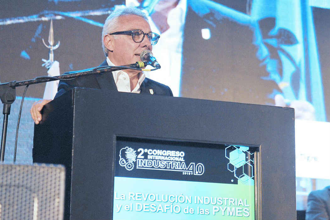 Julio Zamora abrió el 2° Congreso Internacional Industria 4.0 en Tigre Julio Zamora abrió el 2° Congreso Internacional Industria 4.0 en Tigre