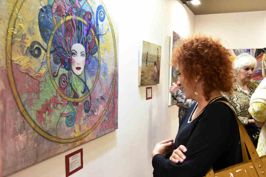 El Honorable Concejo Deliberante (HCD) de Tigre abrió una nueva edición de la Muestra de Arte de Vecinos, en la que expusieron más de 20 artistas diversas localidades de la ciudad.