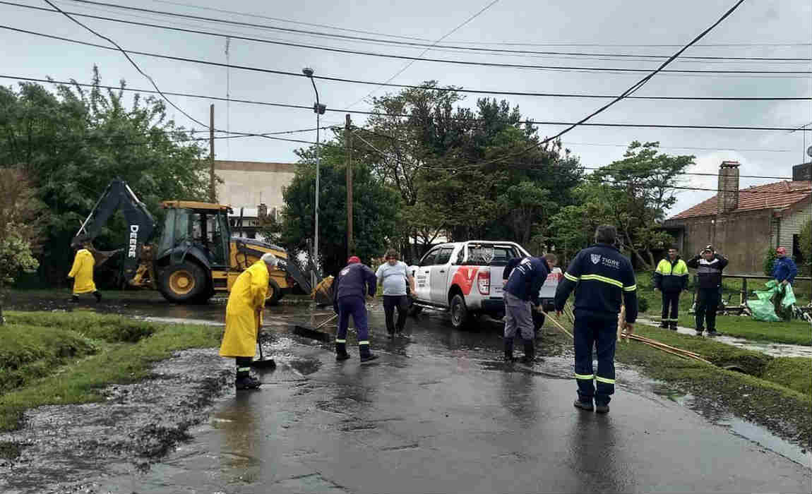Tigre desplegó un operativo de emergencia para asistir a los vecinos afectados por el temporal