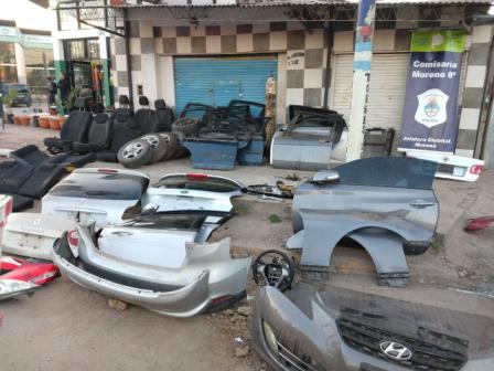 Allanan predio en Moreno donde había centenares de autopartes