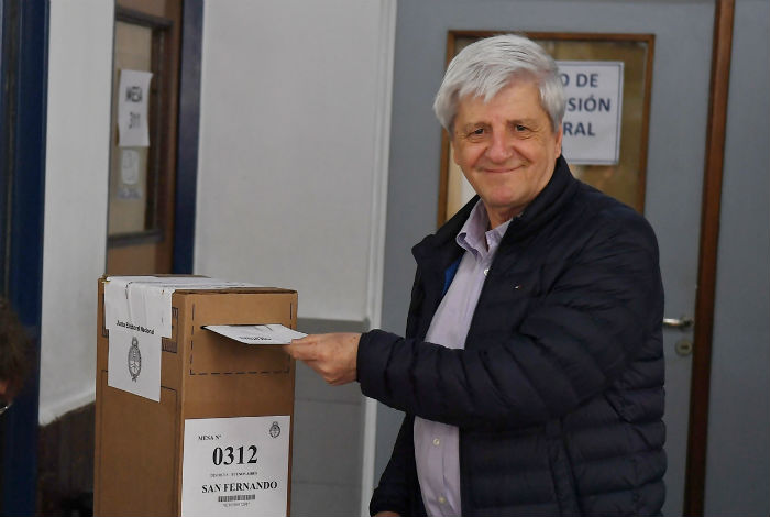 Luis y Juan Andreoti votaron en San Fernando