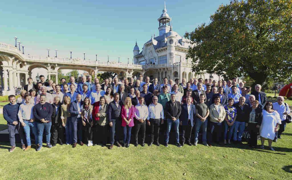 Kicillof se reunió con intendentes peronistas en Tigre