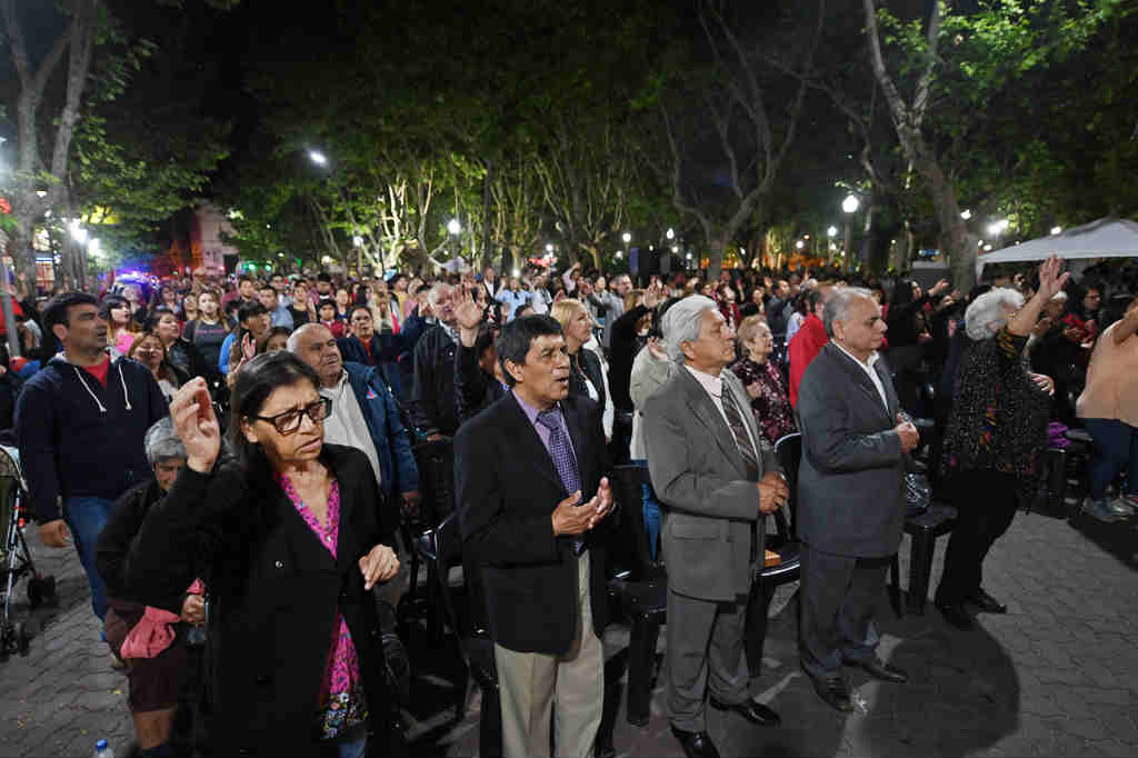 San Fernando, Oramos por vos se celebró en la Plaza Mitre