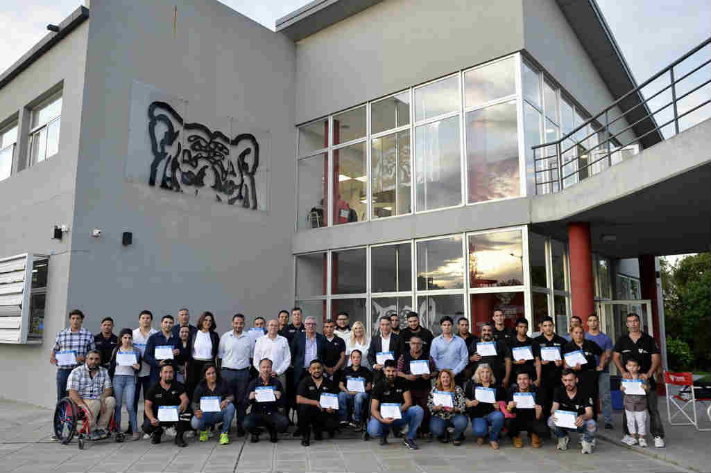 Tigre entregó certificados de la primera Diplomatura en Seguridad Pública dictada en el CUT