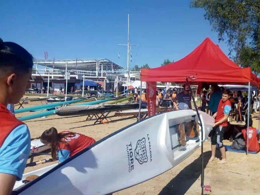 La Escuela Municipal de Remo de Tigre compitió en la Regata de Zárate