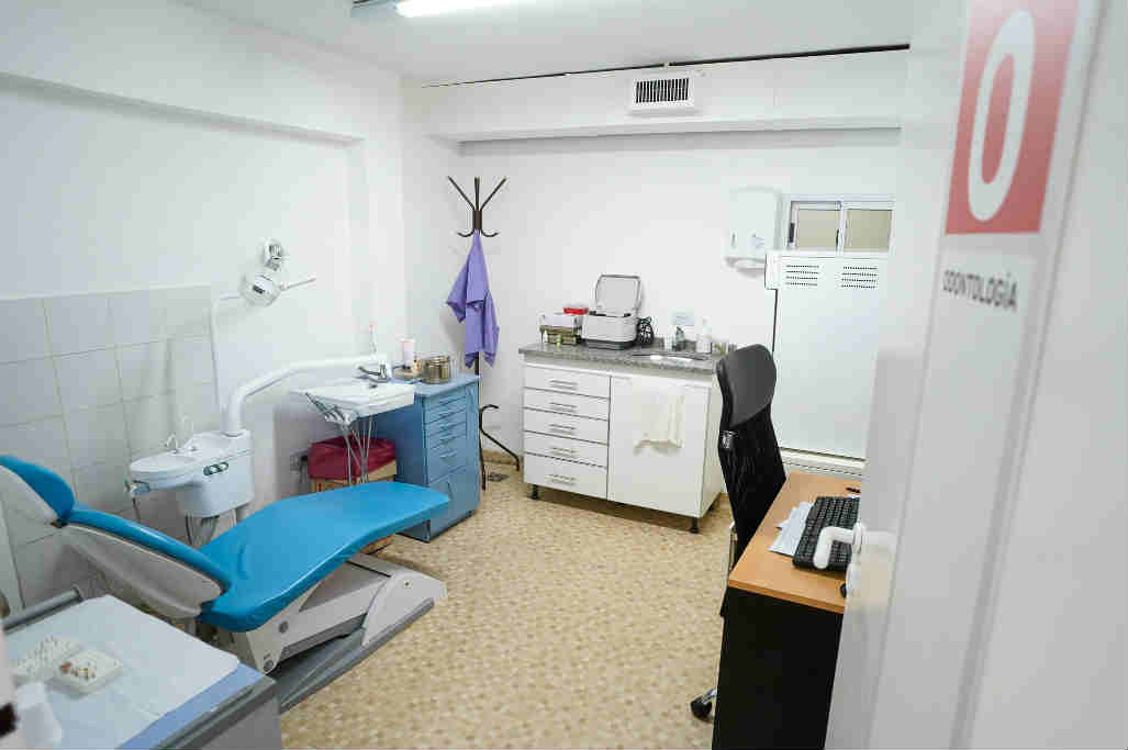 Jorge Macri recorrió la renovada UAP Marcelino y presentó ambulancias