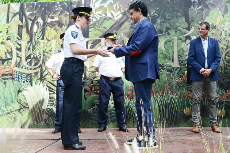 Jorge Macri reconoció a agentes de la Policía Bonaerense en su día