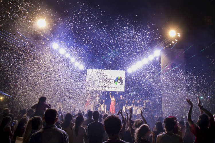 Sin pirotecnia: más de 20 mil personas disfrutaron del show Iluminate 2019 en Vicente López