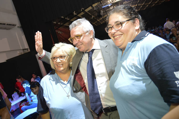 El Municipio reconoció la labor comunitaria de más de 750 trabajadoras y trabajadores vecinales, quienes colaboran en la contención de los sectores más vulnerables de la ciudad