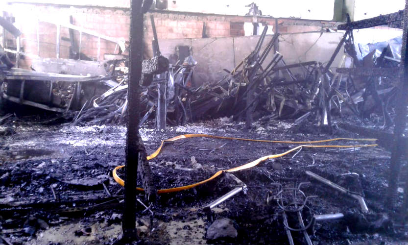 Incendio en club de remo en el delta de Tigre.