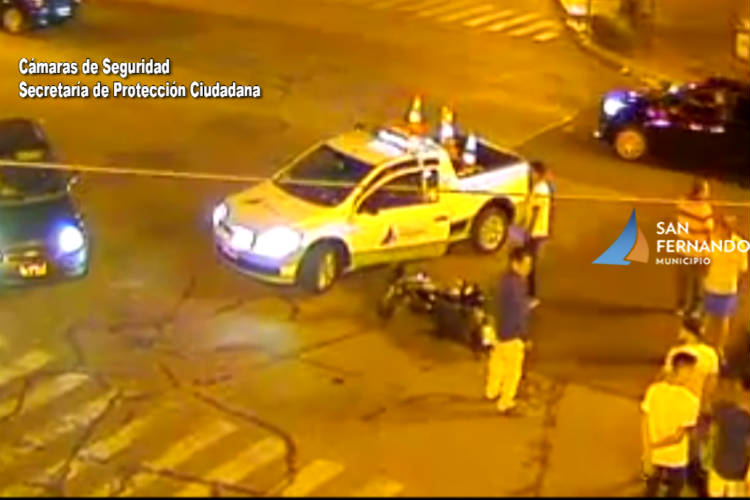 Las Cámaras de San Fernando captan un fuerte choque