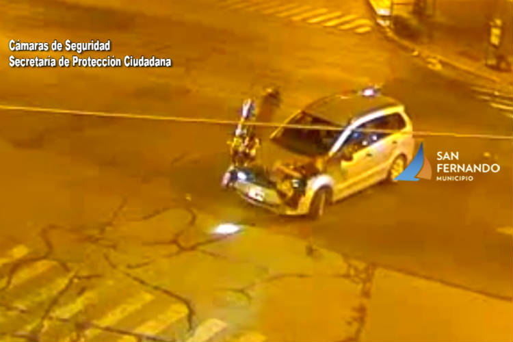 Las Cámaras de San Fernando captan un fuerte choque