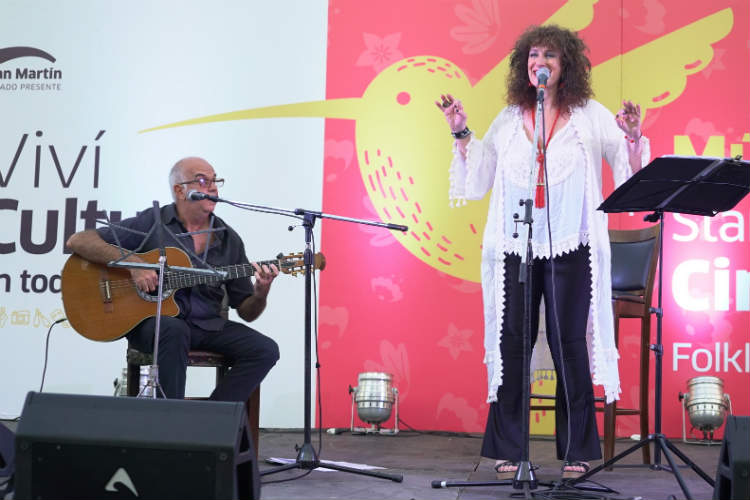 Con recitales de Julia Zenko y Turf, el primer fin de semana de Viví Cultura se disfrutó a pleno en San Martín