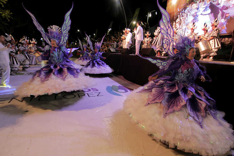 carnaval en el Paseo de la Costa de Vicente López